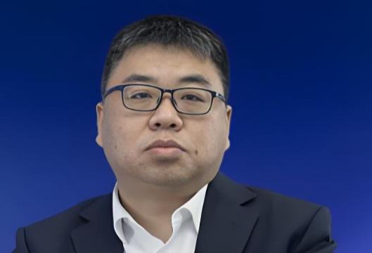 贵州电信新调来一个副总他原来所在单位效益太好了！最近，我看到有个运营商的二级