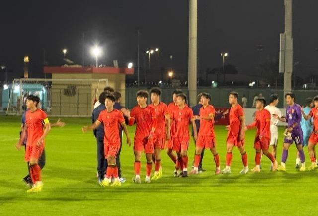 完了！怪事发生了！新年第一天就穿越了！热身赛U23国足0-1不敌伊朗U23，1