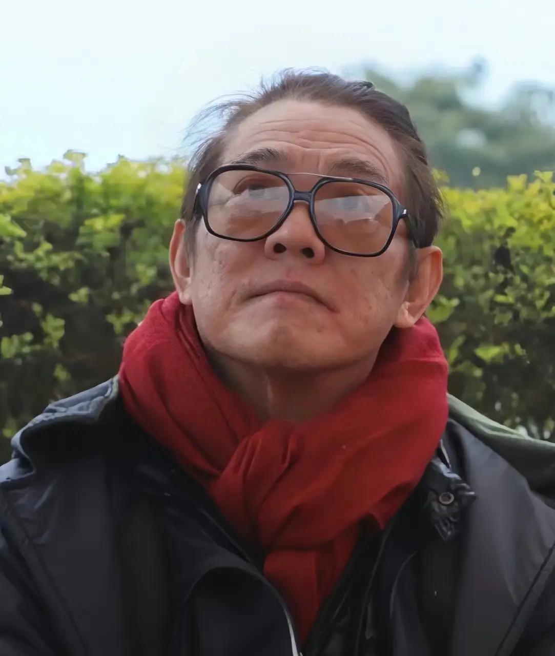 李连杰的“脱胎换骨”是怎么做到的？之前的照片和最近的照片真的是判若两人啊！