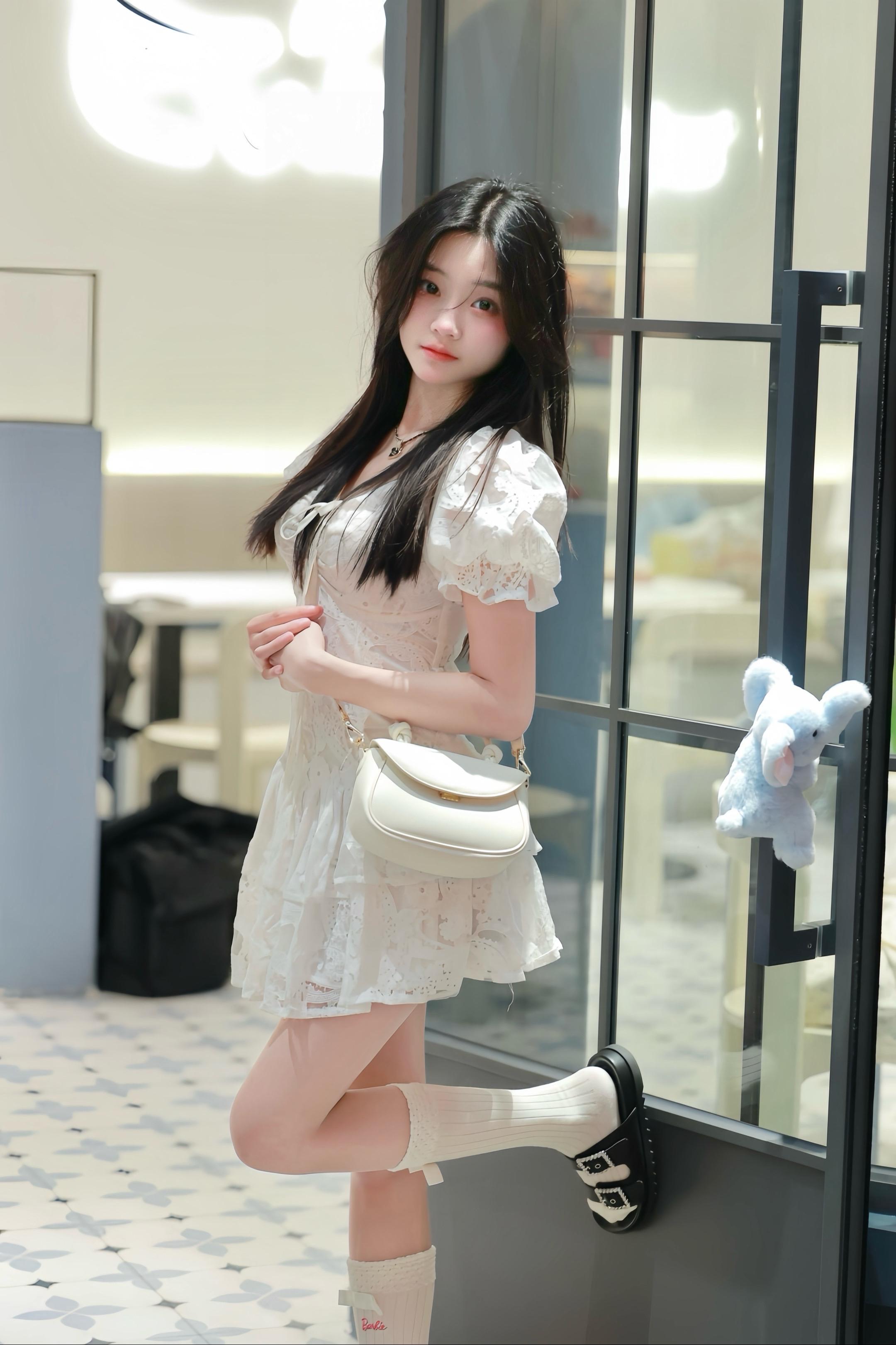 咖啡店遇到的漂亮姐姐