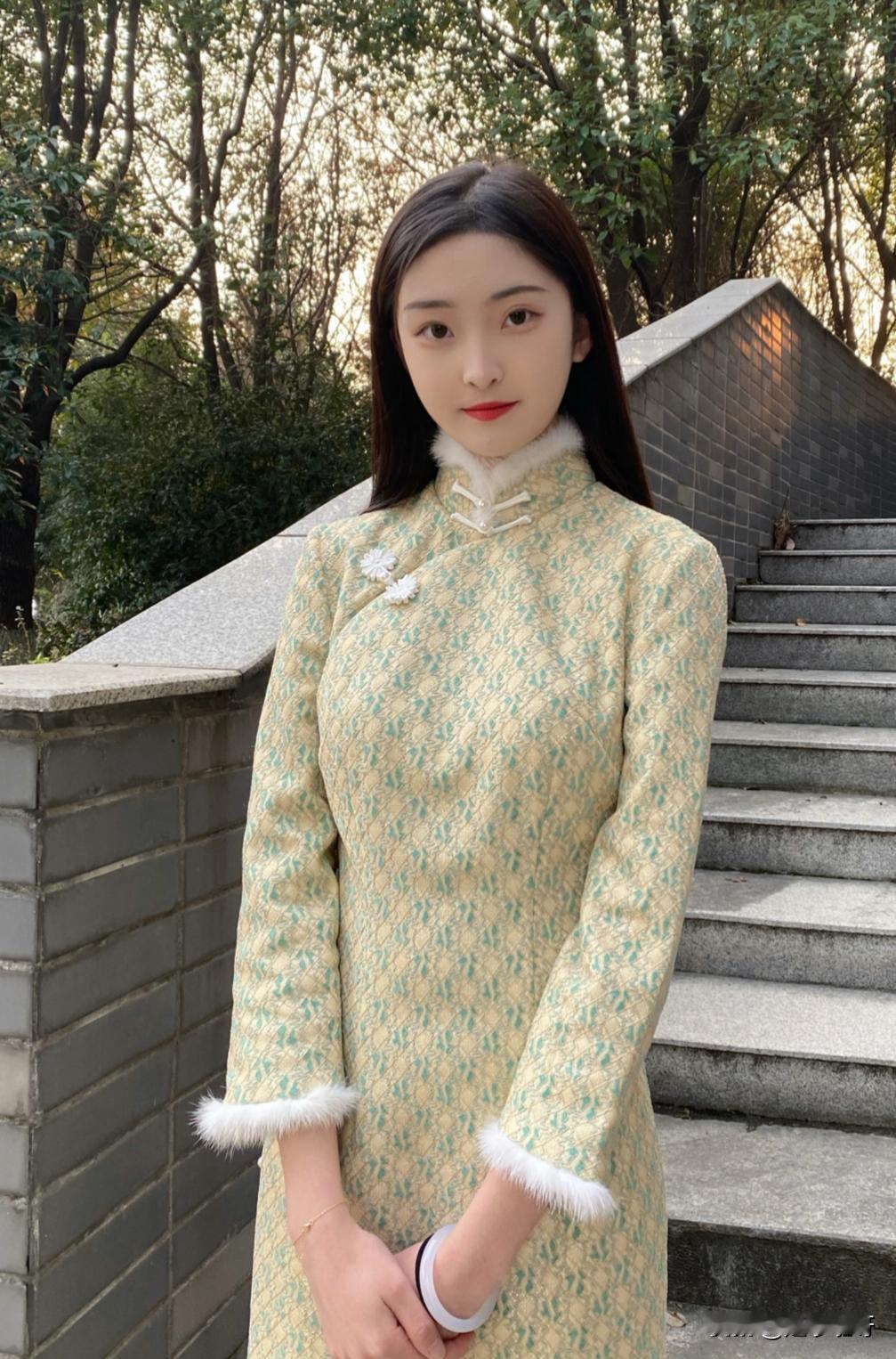 邻家小妹的日常穿搭