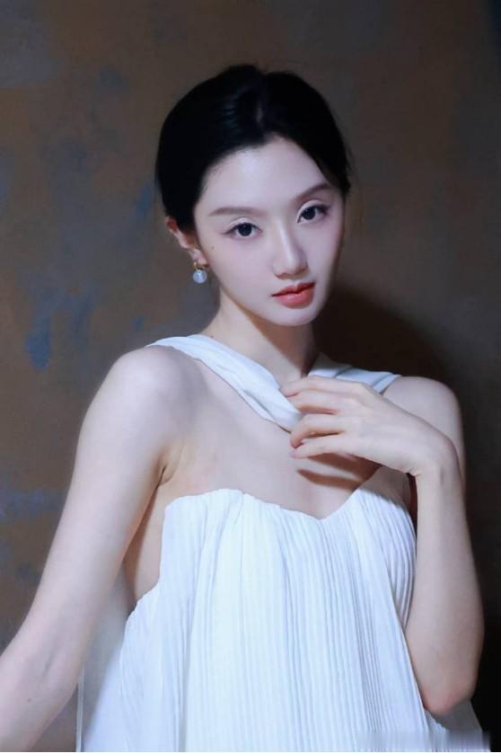 徐真妍《窈窈有期》圆满杀青匠心演绎古装宅斗新篇