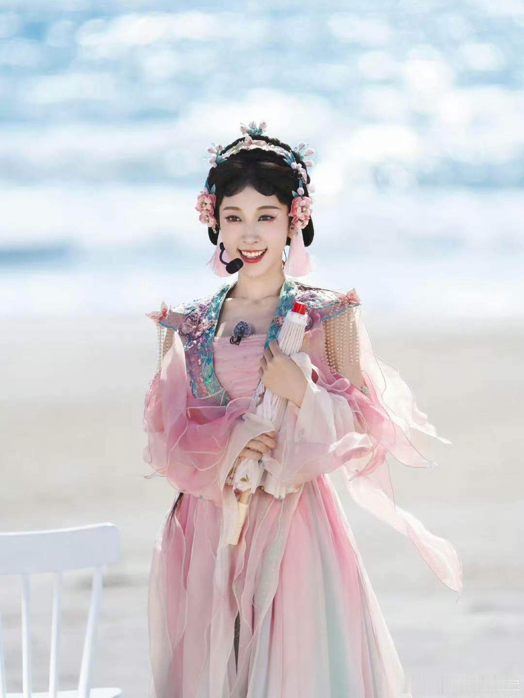 明星势力榜霸王茶姬真的找了张小婉天呐真请到了[doge]​​​