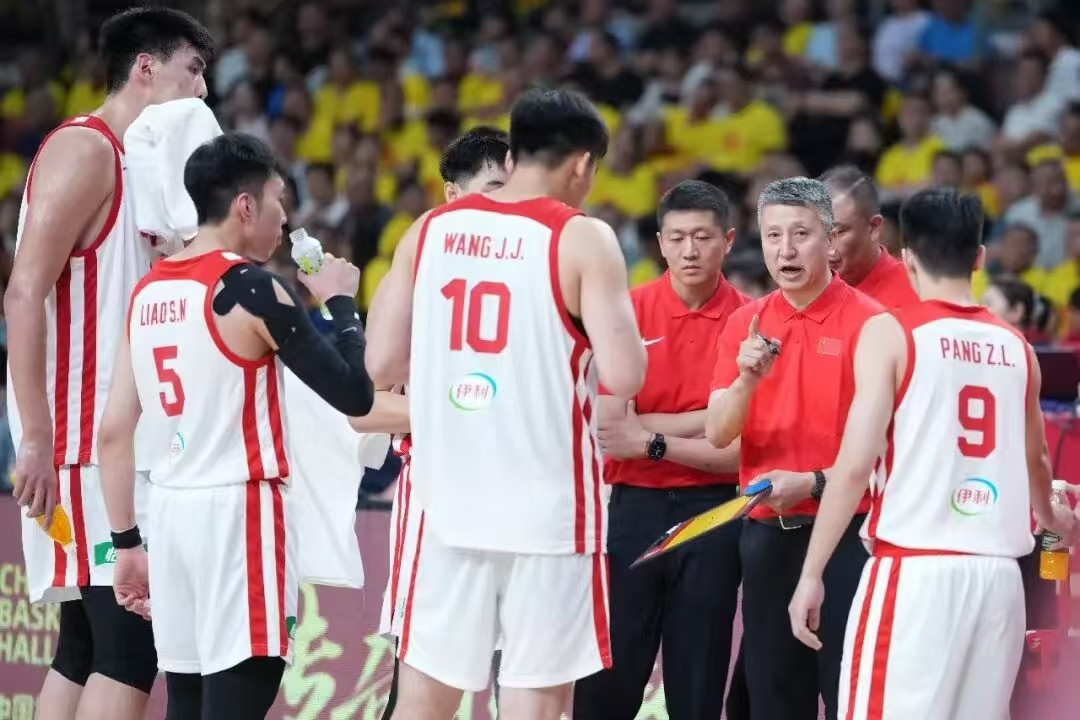 中国男篮大名单出炉，郭士强带了五名后卫，两人首次亮相国家队正赛
