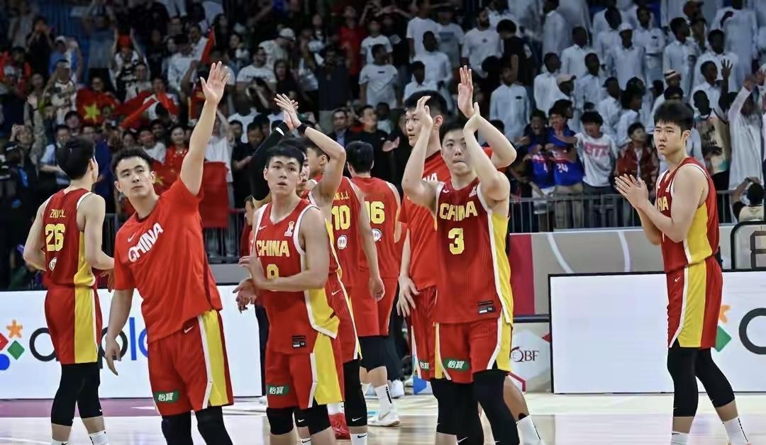 中国男篮决战黎巴嫩，首发五人大调整，郭士强派最强阵容太厉害就在今天晚上，中国