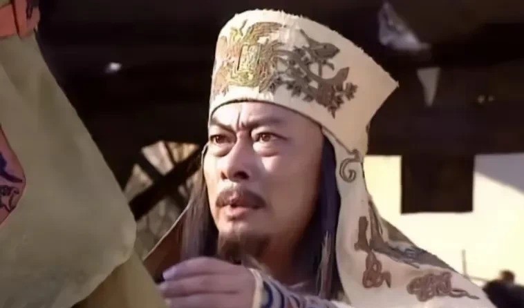 洪秀全千错万错，在东王北王集团消失后，决不该杀秦日纲。太平天国这摊子烂账，说