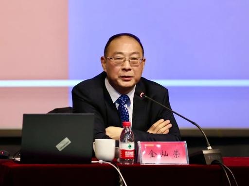 金灿荣、唐湘龙、尹乃菁：台湾人终究要跨过心里那道坎，认真思考两岸终局。9月1