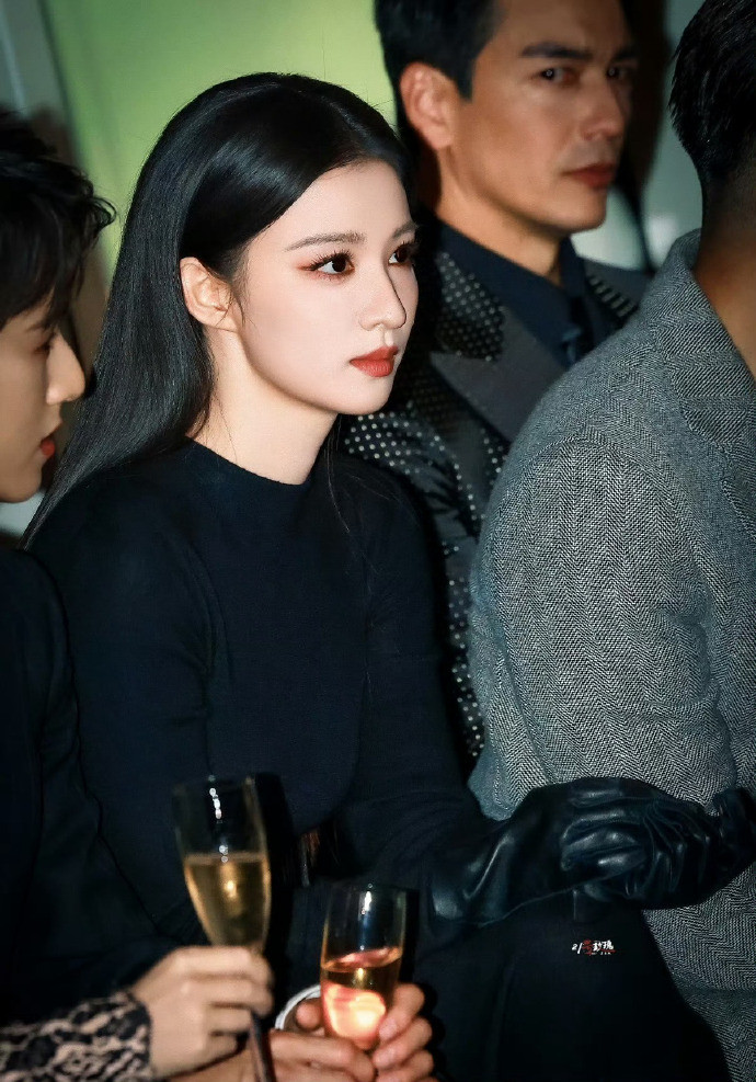 谁来懂一下王楚然这款顶级美味alpha，让人忍不住臣服的顶级alpha勾人美味！