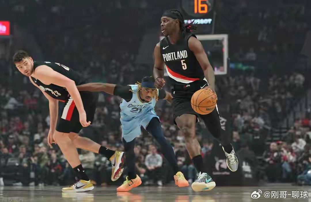 杨瀚森缺席+克林根遭驱逐开拓者122-114力克灰熊霍勒迪35+11格兰特3