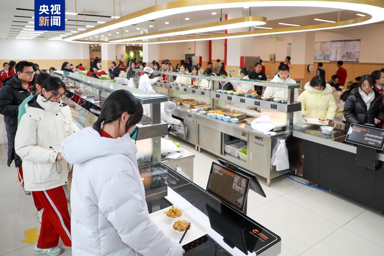 北京下死命令了！2027年底前，所有中小学必须一律取消！1月14号，北京教育圈里