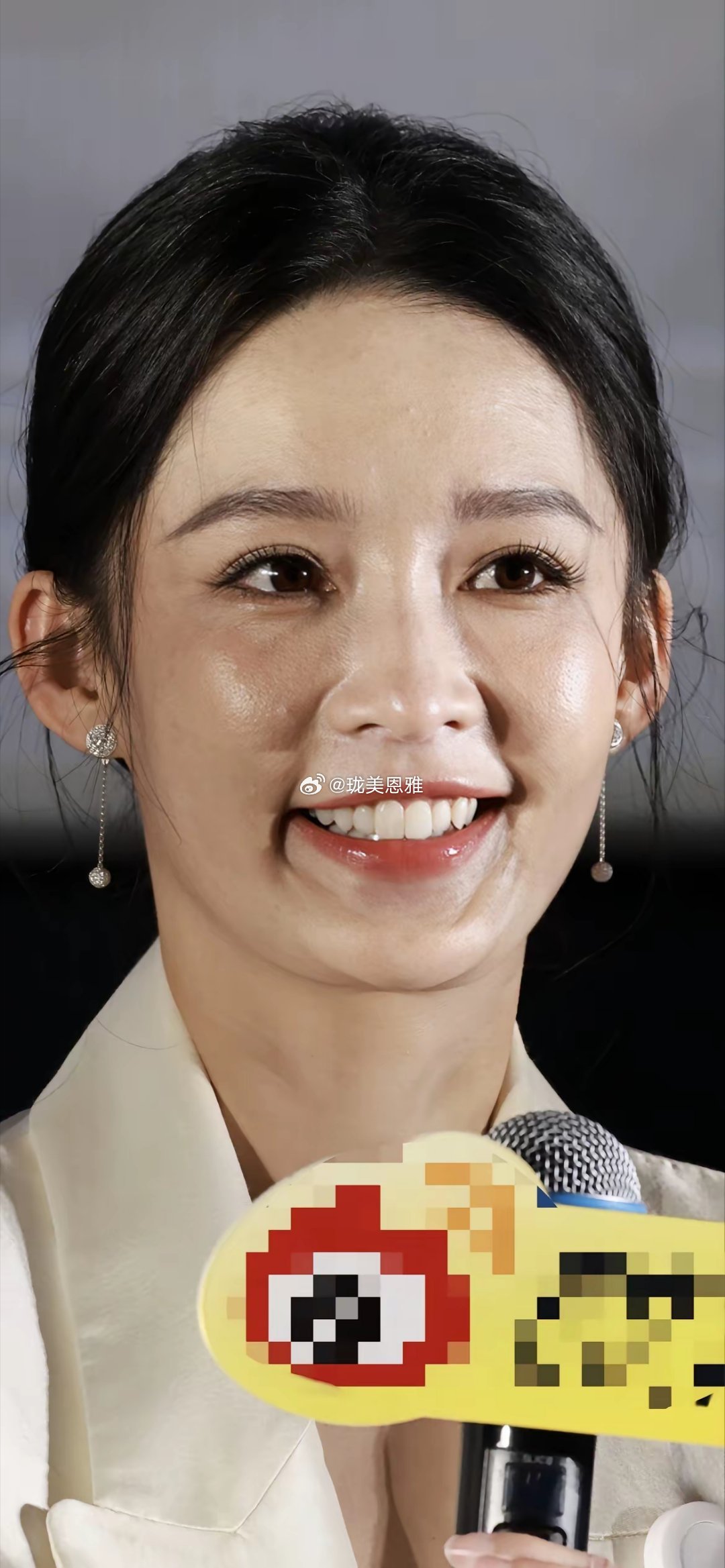 李沁活动生图没有科技感的美就赢了很多同行了