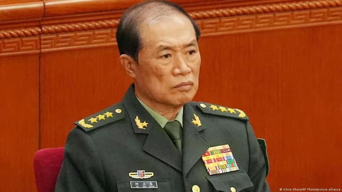 军报四连击：强军路上的清障决战与硬核亮剑！