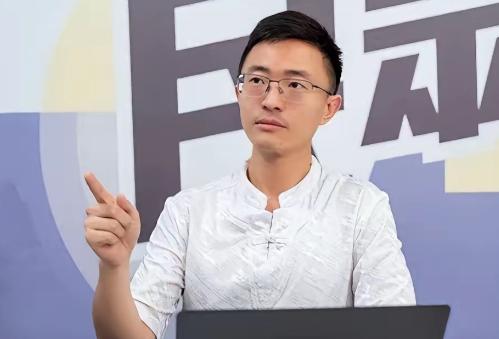 真的太敢说了！台湾新党侯汉廷直接给大陆支招，这番话简直说到心坎里：武力统一成本