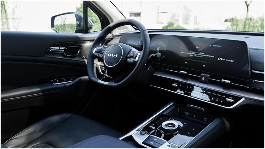 拒绝“够用就好”的妥协，起亚狮铂拓界用高规格机械素养诠释驾驭底气在各种小排量与