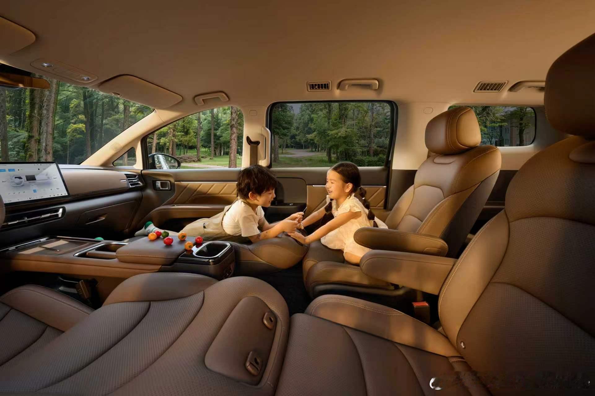 五菱真的太懂家用了！星光730尊享型正式上市，综合补贴价8.78万元起，燃