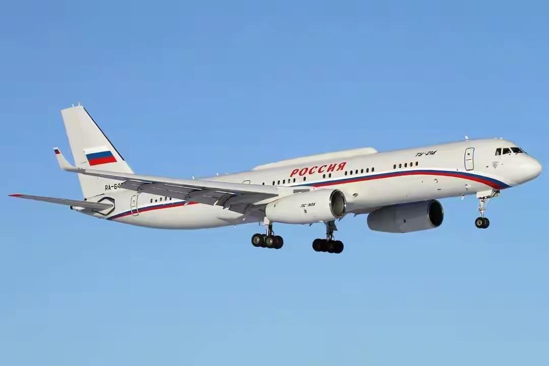 就在美以袭击伊朗德黑兰之际俄罗斯也没有闲着，而是向伊派出伊尔80未日飞机中东