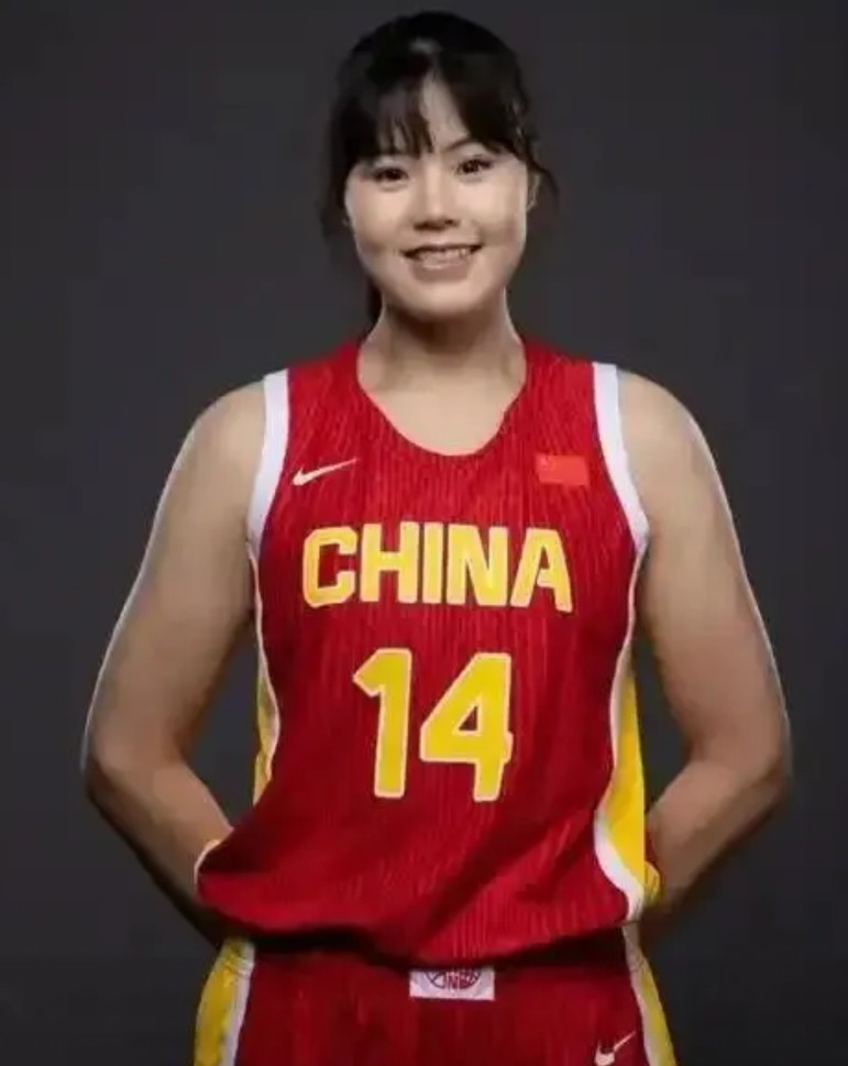 李月汝或将告别WNBA，回国打WCBA了！这消息一出，球迷都炸了锅。她在美国混
