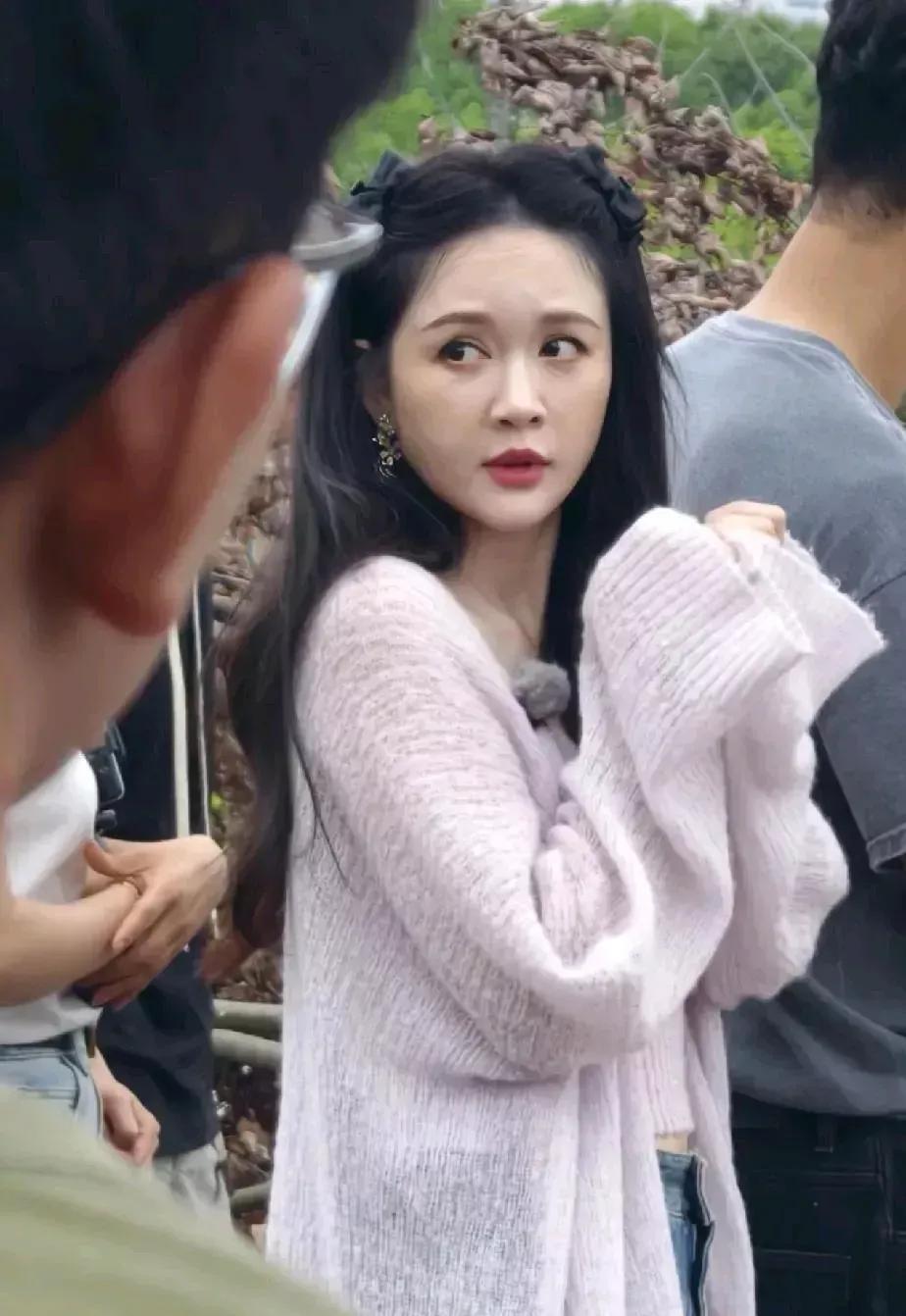 陈乔恩原来这样保养啊！为了美真的付出太多了，不敢陈乔恩一点都不显老，一双迷人的大