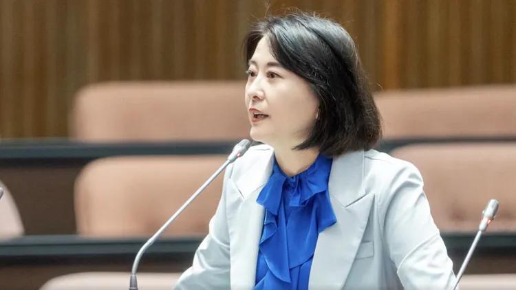 宪诉法修正案被判违宪　王鸿薇：5名“法绿人”让“宪法法庭”变违法法庭立院去年