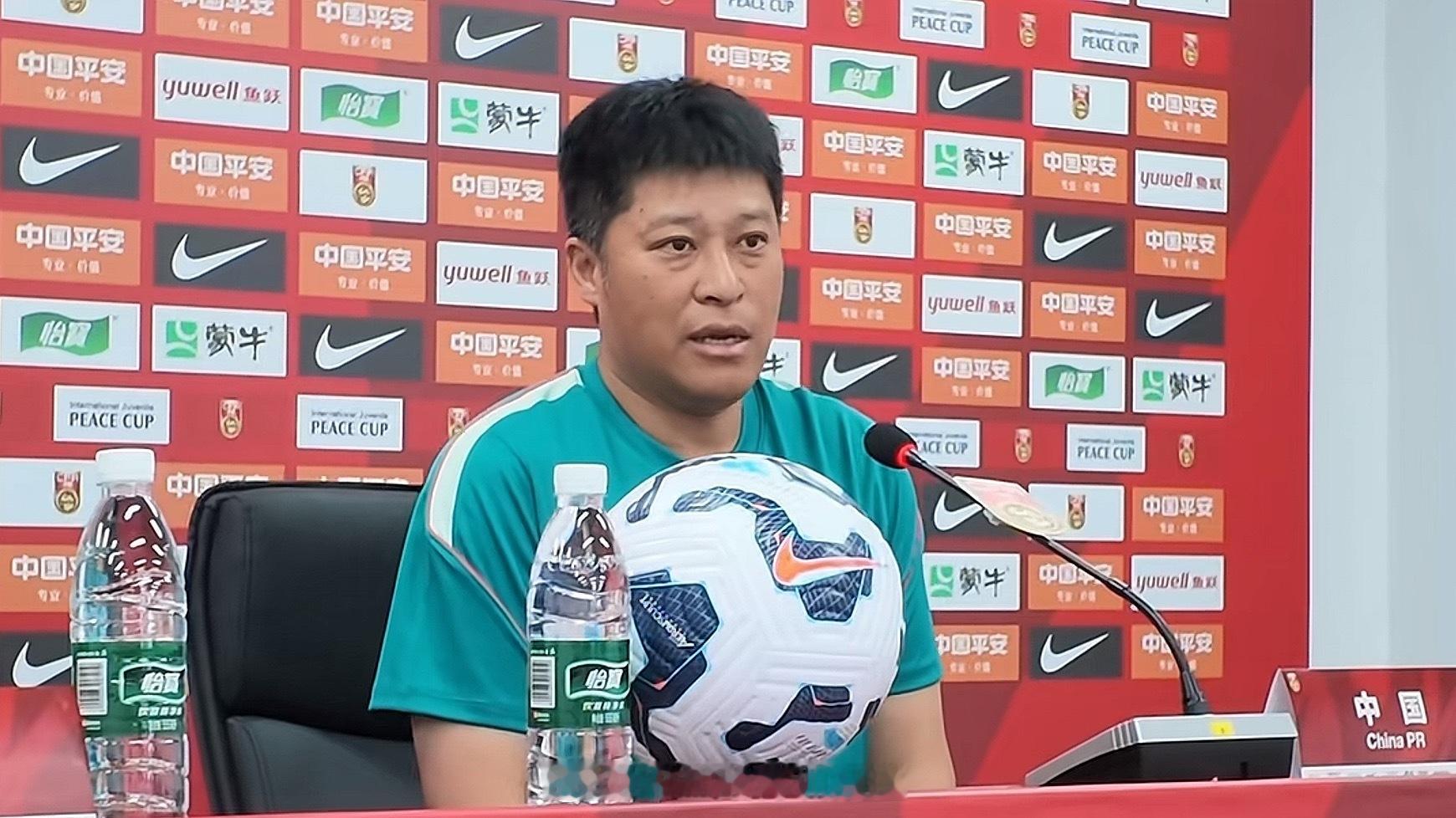 【U16沈阳和平杯赛前发布会】张耀坤：“我们有很多球员被09国家队征召参加U17