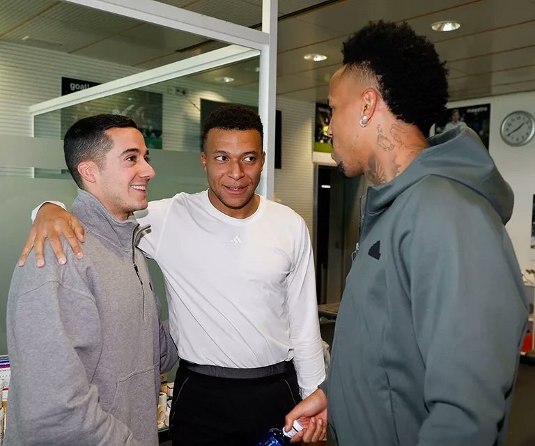 哎唷想你了都🥺🥹🥲