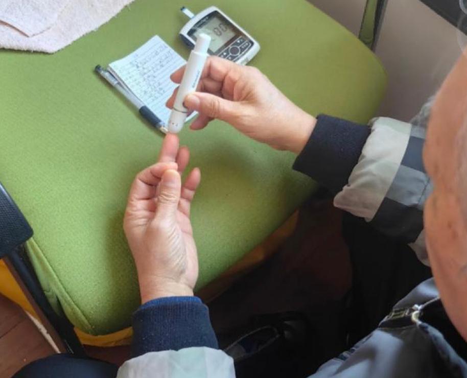 甘蔗立大功！医生发现：甘蔗可能对这4种慢性病有好处！可以试试甘蔗这个东西，在