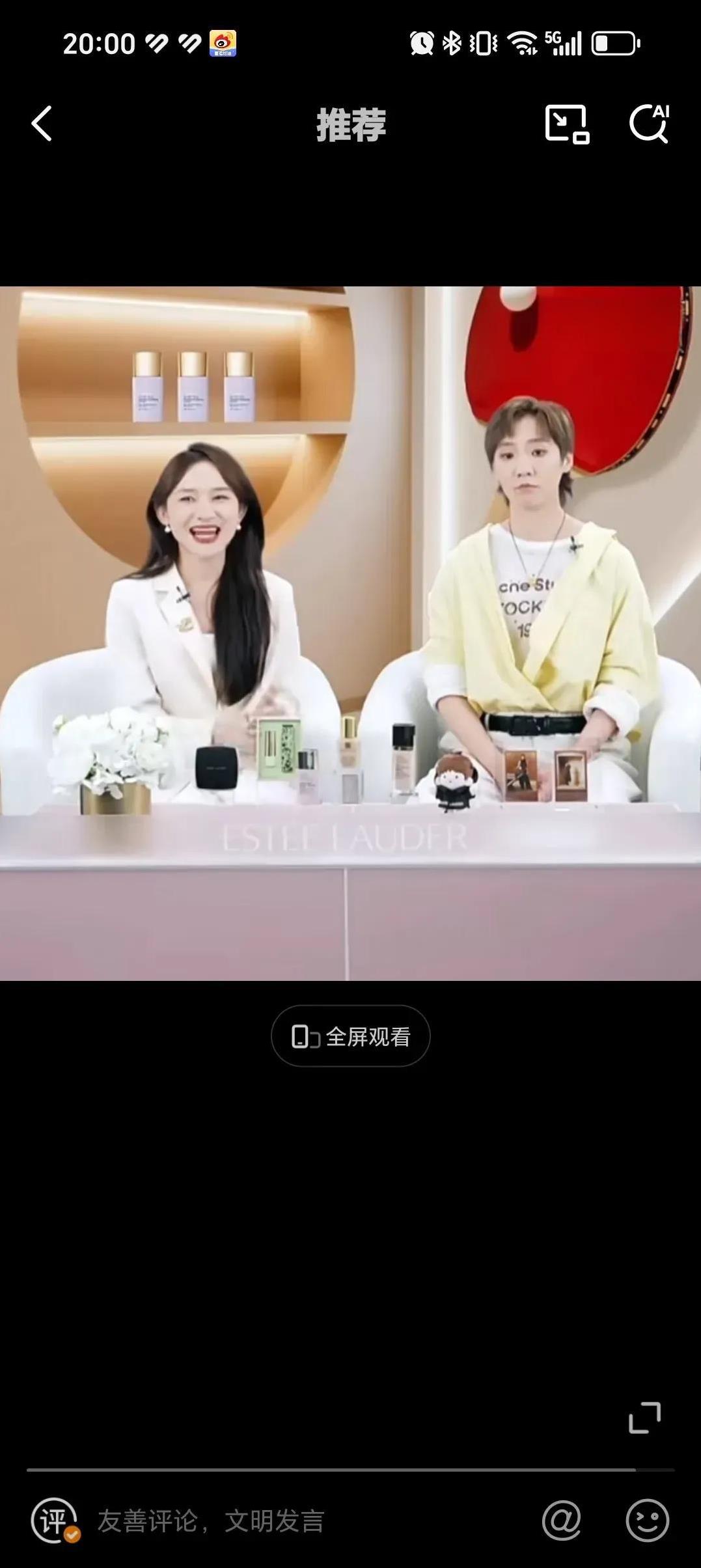 王曼昱世乒赛获得女单亚军，女双冠军归来后商务代言忙不停歇。6月5日一天两场活动