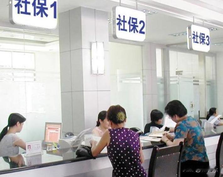 天天听人聊社保，我估计很少人懂得事转企这类社保如何办理，里面的区区道道多了去了