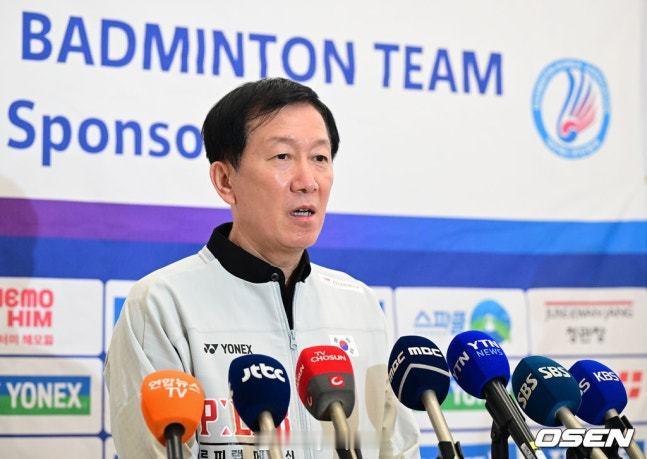 【亚运会韩国羽毛球目标3金】亚运会9月8日，参加亚运会的韩国羽毛球队举行了媒
