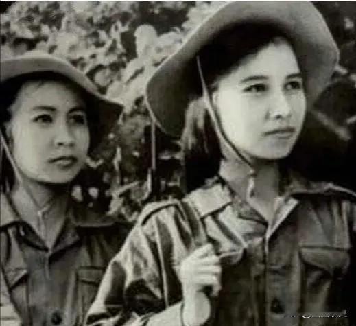 越战中，未婚女越兵被俘后最害怕什么？至今她们终于说出实情。战俘最怕的无非是