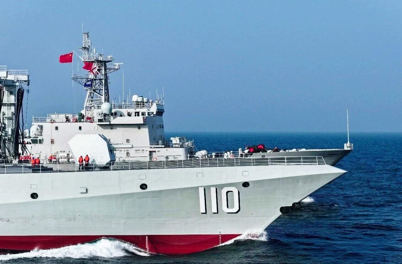 东海舰队最新头面舰艇，新服役的055型驱逐舰，这是第二批的第二艘，也是东海目前最