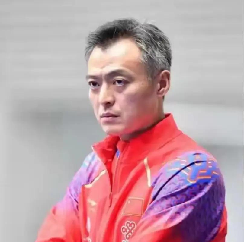 秦志戬和肖战，正在截胡王皓马琳。这不是意外，是国乒算的一笔明账。你看