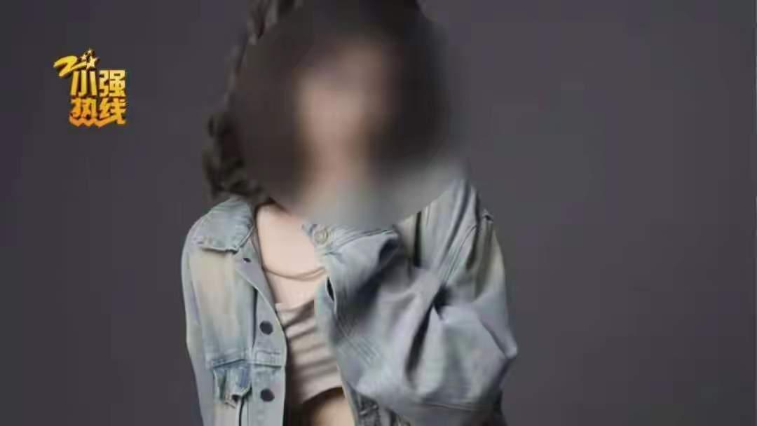 浙江杭州，19岁女大学生在影楼订了套1087元的个人写真，包含8张照片。可当她拍