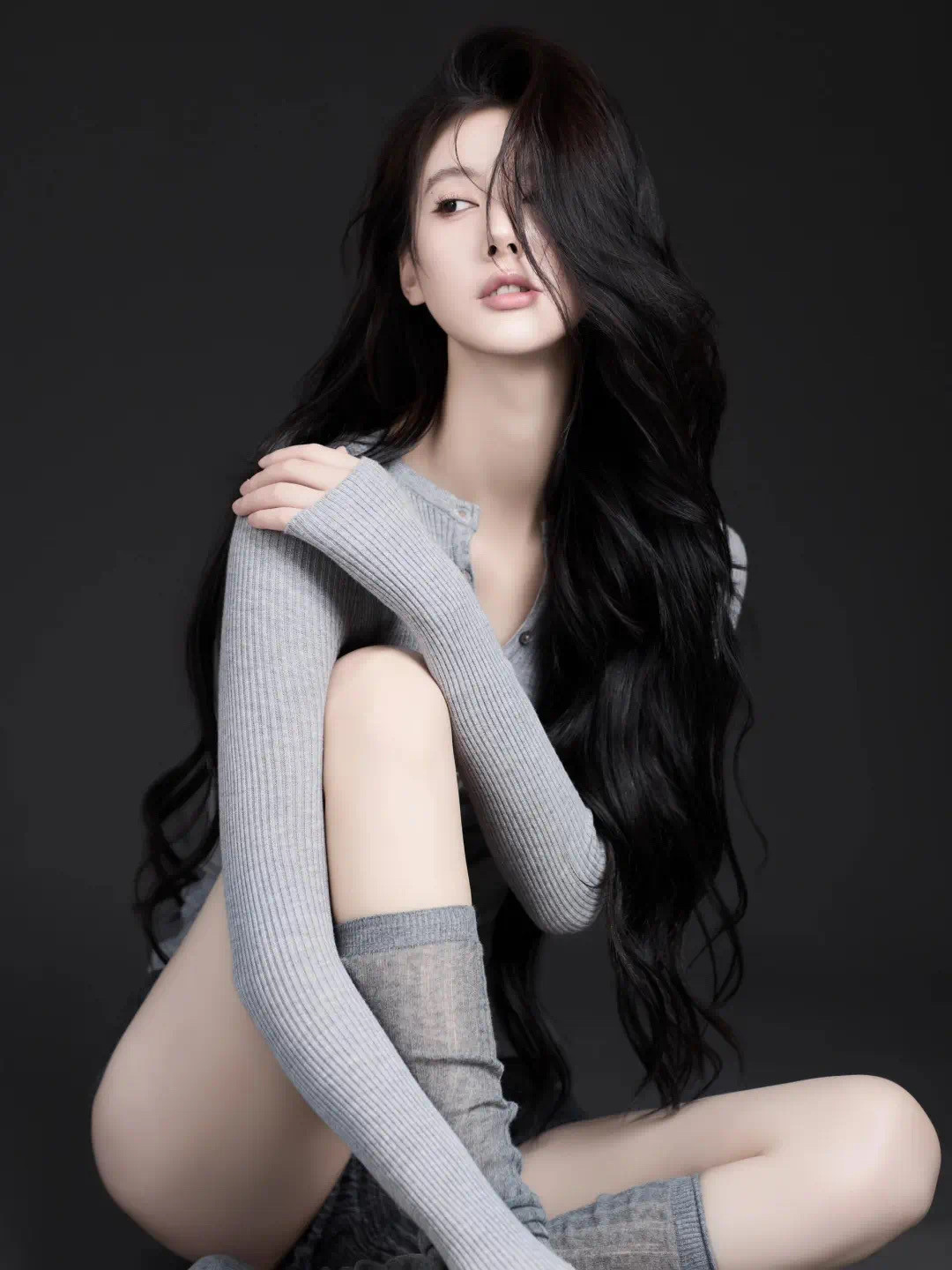 她的美，连阳光都逊色了