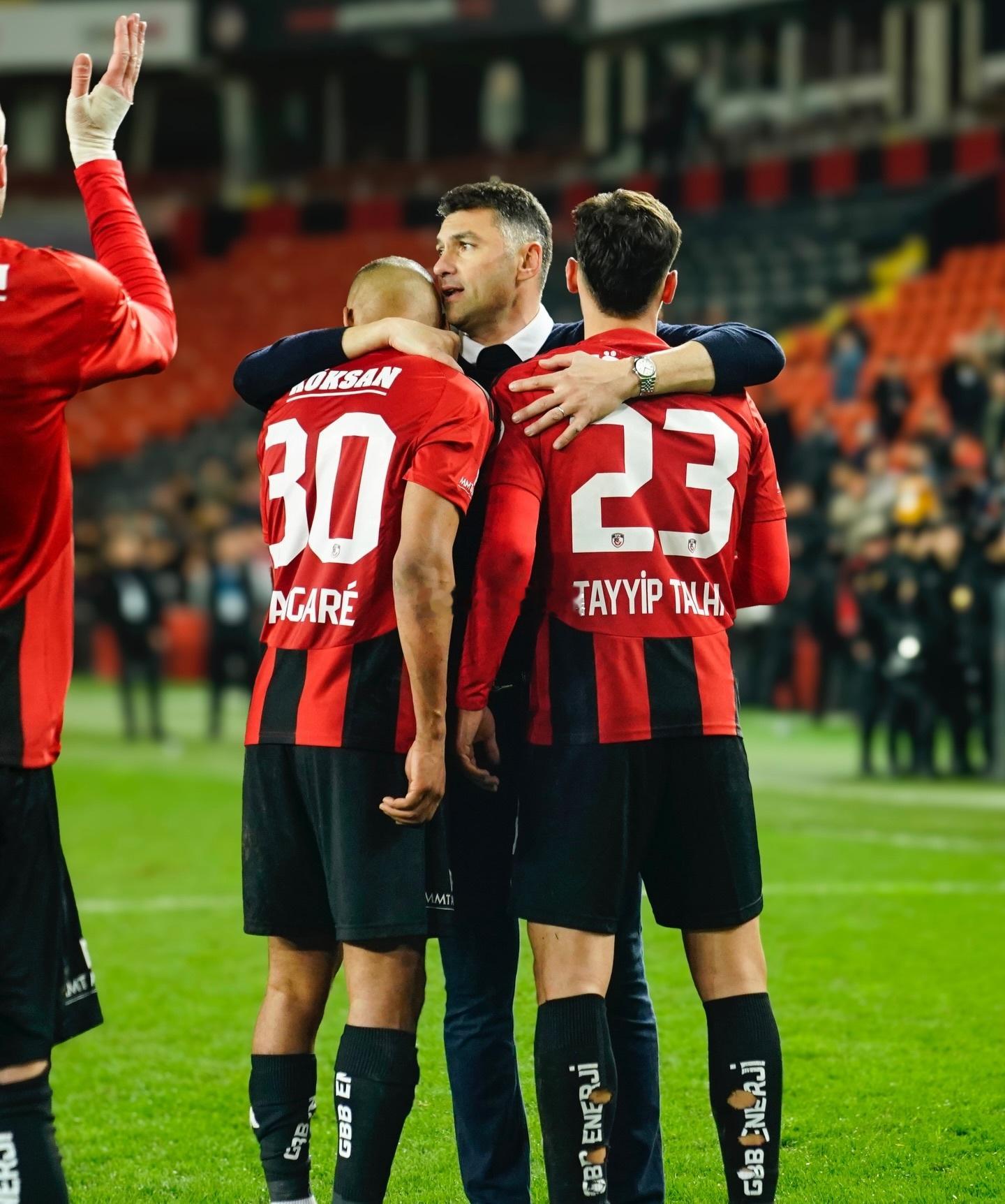 北京国安北京国安伊尔马兹：感谢我的球员们！