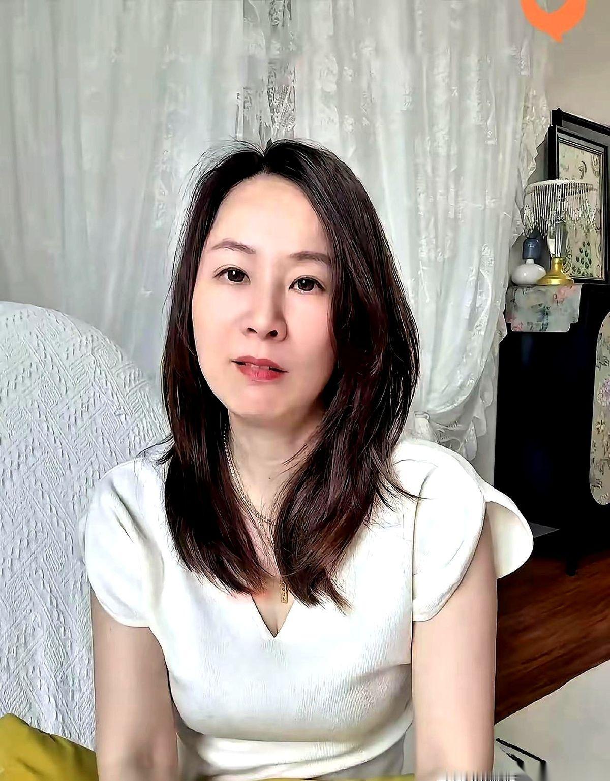 41岁，自驾西藏，意外怀了。男方马上就要跟别人结婚了，她连句废话都没有，直接做