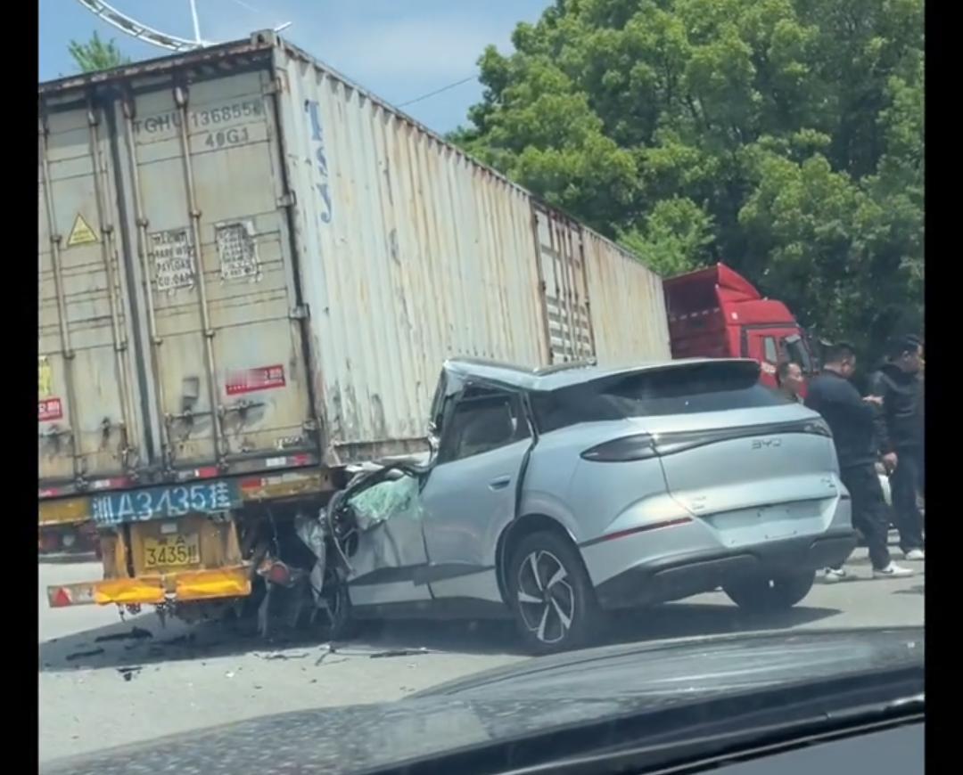 理想i8的余温来了，当时大家怎么骂理想的，现在来看理想的做法确实不妥当，看看实战