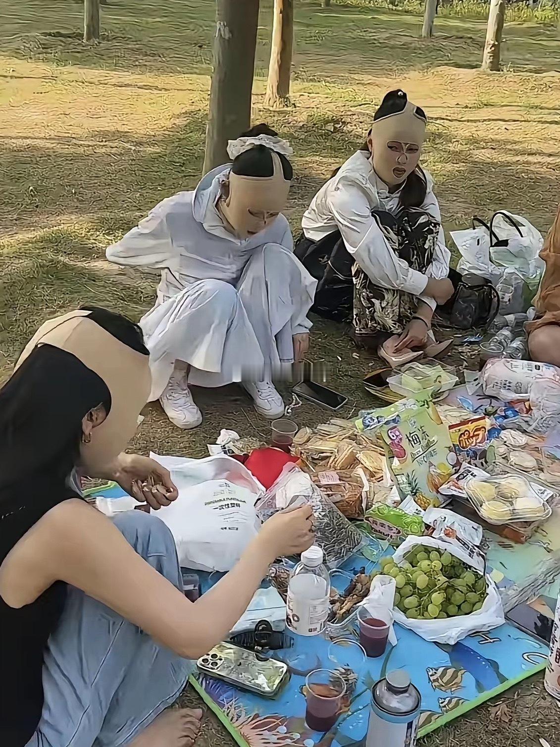 这么怕热非要出来露营吗？