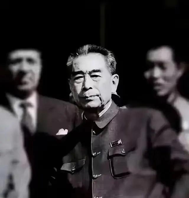 毛主席当年聊起接班人人选，曾点过三个人的名字，其中一位就是周恩来。可很多人不知道