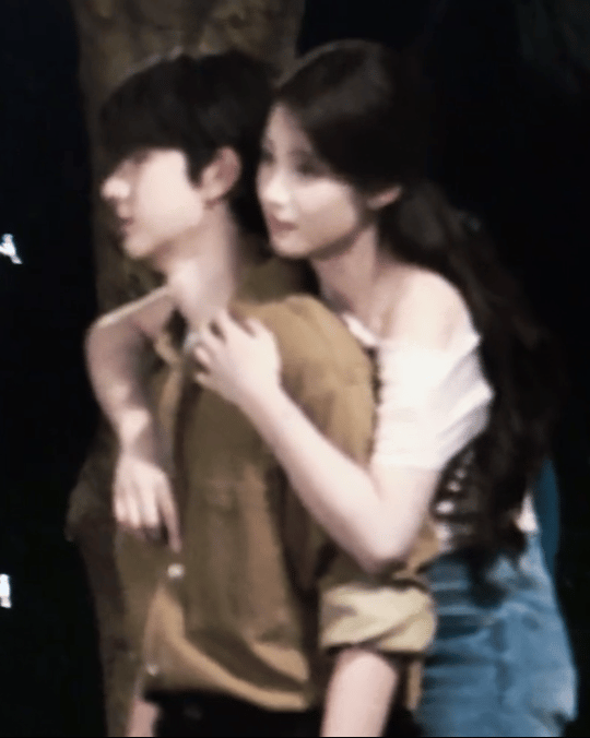 男主没互动，哪里好嗑了​​​