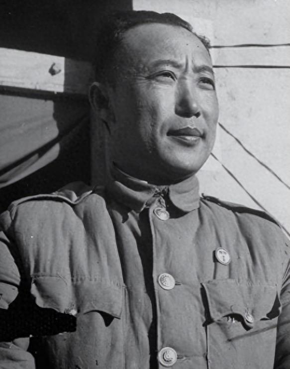 长期以来，李弥并未受到蒋介石重视，凭一场战役直接飞升，地位超过胡琏和邱清泉！1