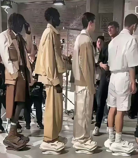 满清扔掉的东西巴黎世家捡起来了
