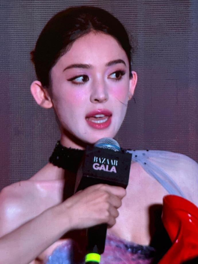娜扎的油脸好好看​​​