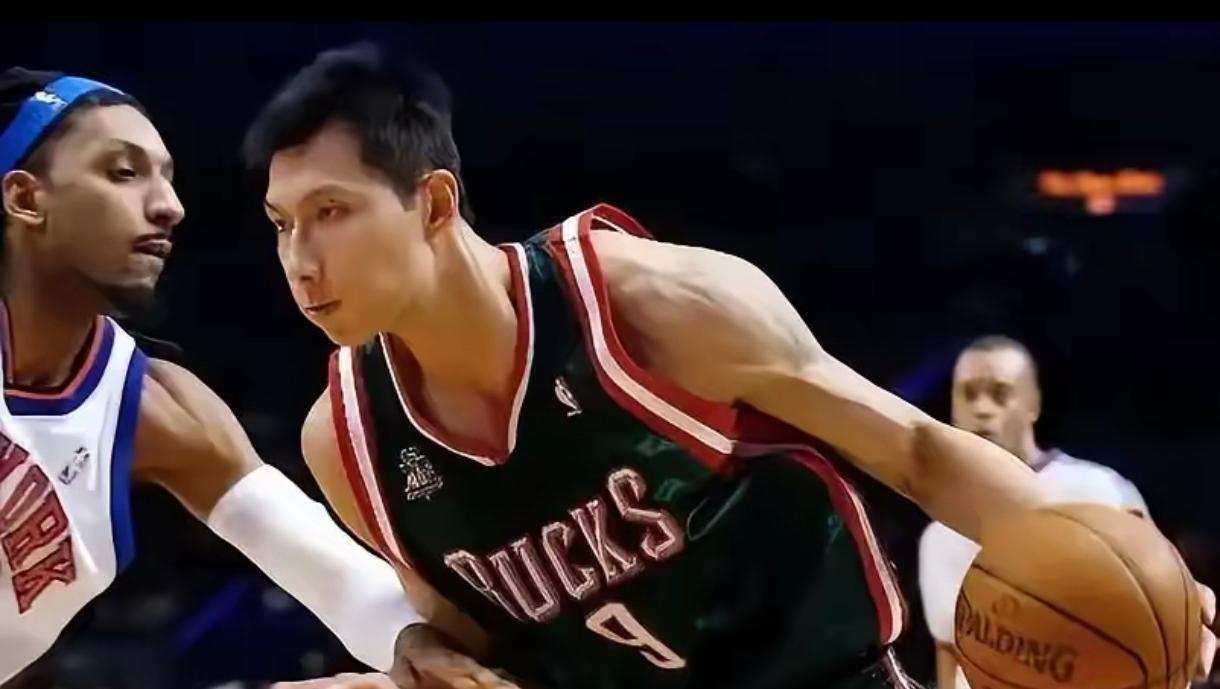 易建联，为什么在NBA高开低走，很大原因是没听懂姚明的忠告！易建联，从2007