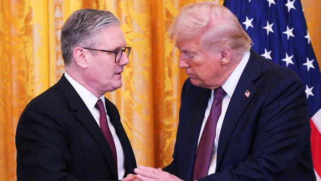 美国被逼得连退两步,滚回到4月2日的起点,全世界都该感谢中国