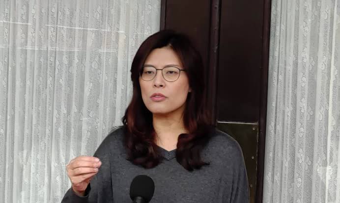 选战反转靠站台？连家力挺郑丽文，真能拉来关键票？站台画面再好看，不如工商