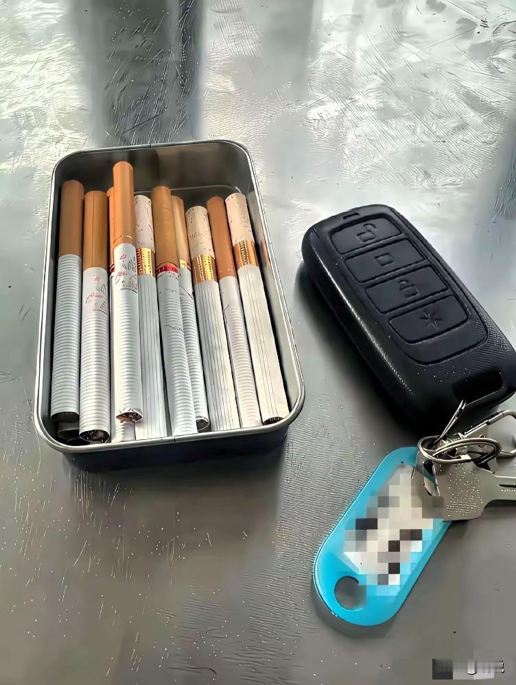 别拿保安不当干部，好的工作地点，一天收的烟能凑一包…