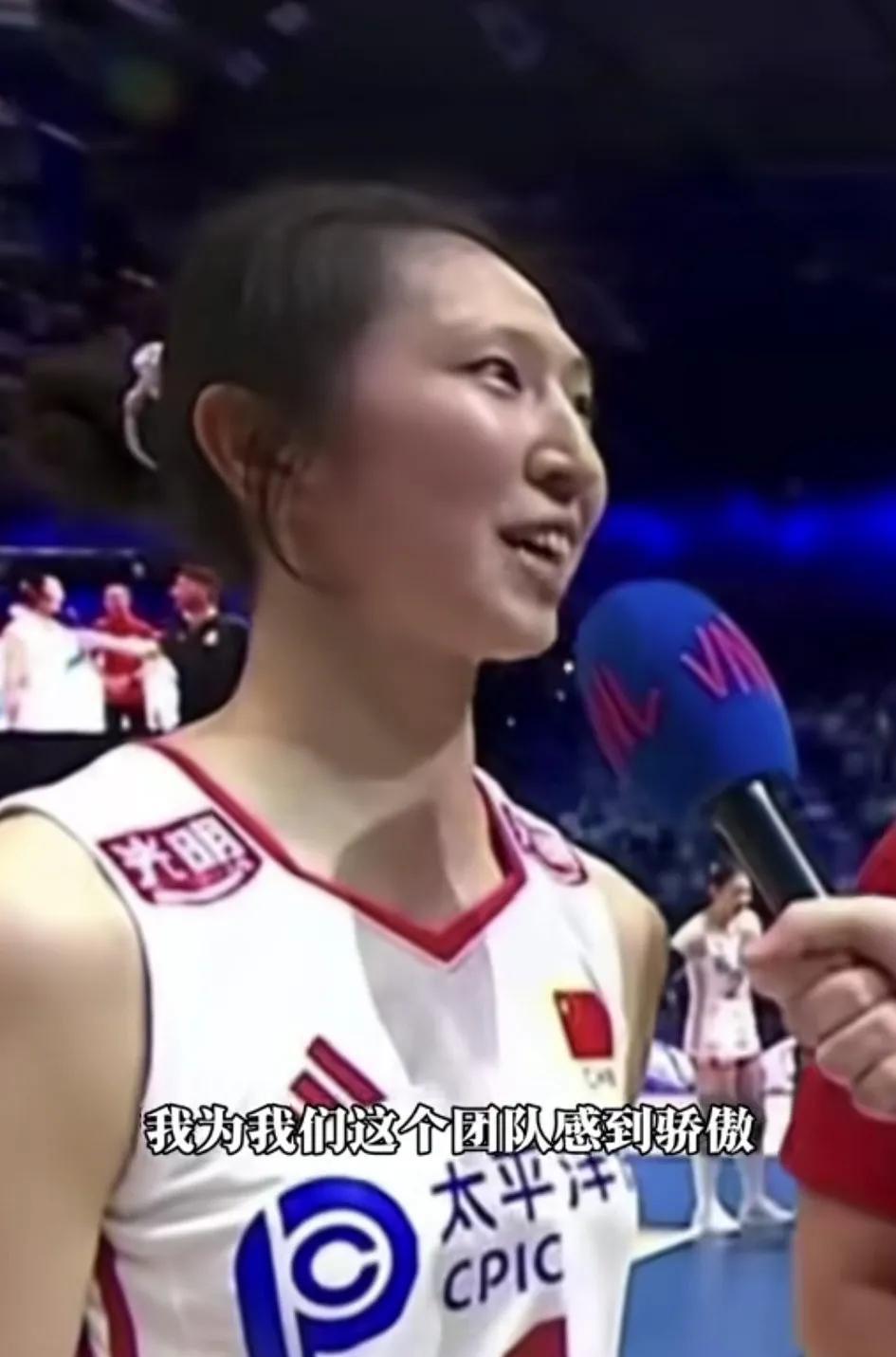 李盈莹：从妹妹变成姐姐的蜕变李盈莹真的成长了成熟了，在一群小妹妹之前，她有了属