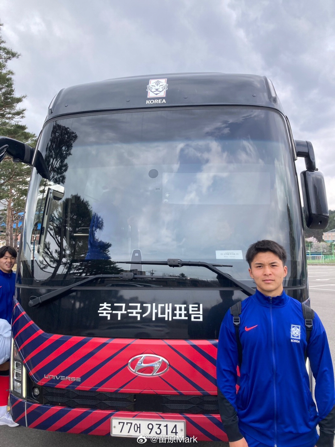 全球归化全球入籍尹星俊这个选择对韩国足球又是一次重击，他是二代在日韩国人，是在