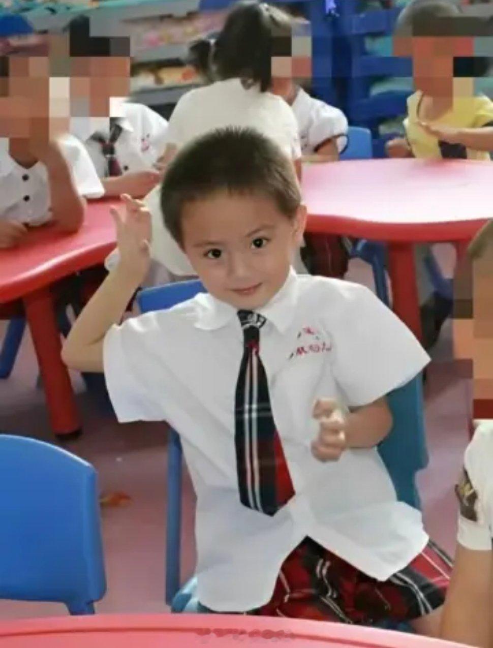 李煜东好萌的吧